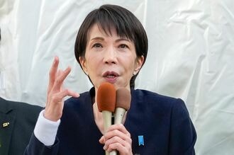 自民党が圧勝､単独で3分の2以上の議席を確保へ