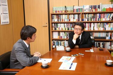 出版不況と戦う、角川の未来型メディア戦略 KADOKAWA取締役