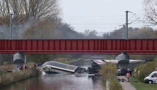 仏高速鉄道｢TGV｣脱線事故はなぜ起きたのか