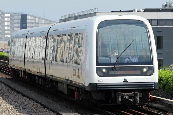 24時間運行、無人運転のコペンハーゲンメトロは空港へも