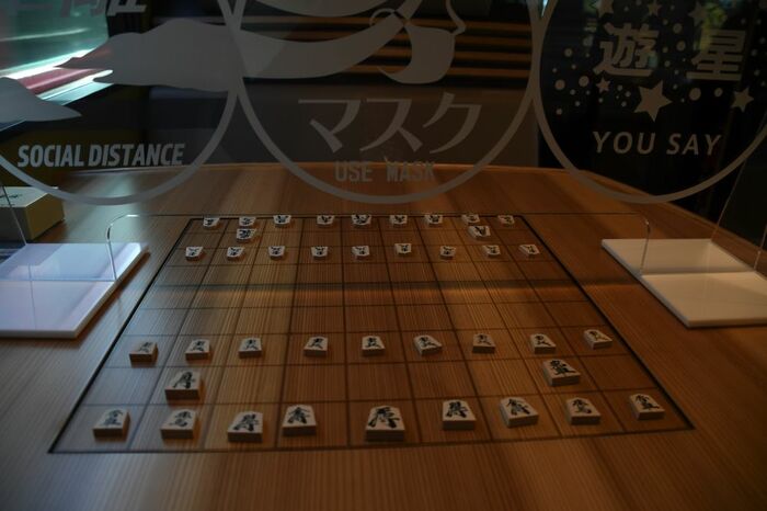 将棋などのゲームも車内で楽しめる