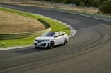 BMW iX3（写真：BMW）