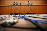 日銀の｢リフレ派｣新委員ら､現行政策を支持 緩和慎重派の退任で今後は全員一致の決定か