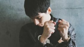 違法だと分かっていながら､つい報酬につられ…《闇バイト》の勧誘の手に落ちてしまう若者が絶えない根本原因