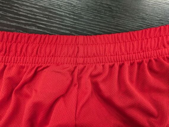 背面のウエスト部分