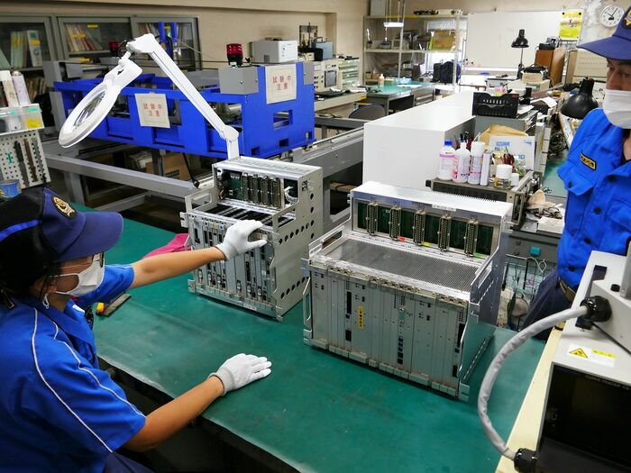 自動列車停止装置（ATS）の検修作業