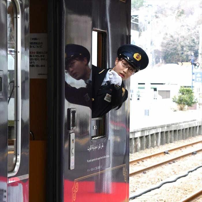 再開記念列車の乗務員