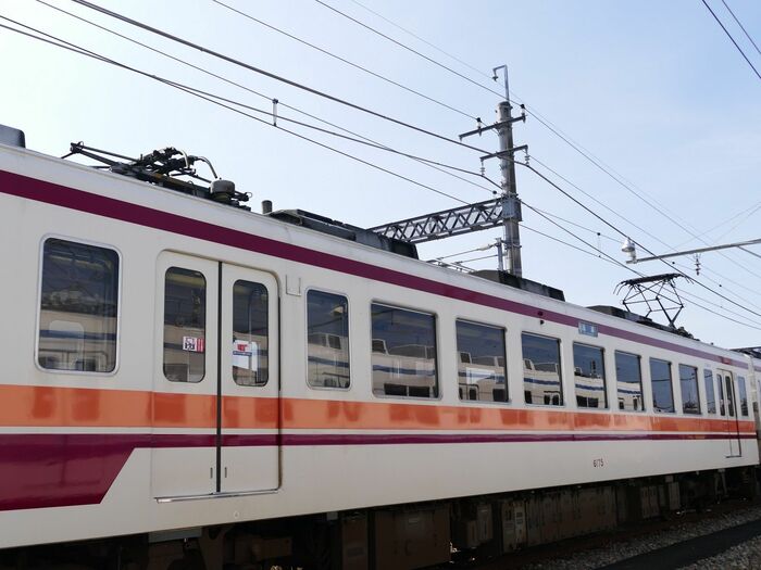 2ドアの車体は均整の取れたデザインだ