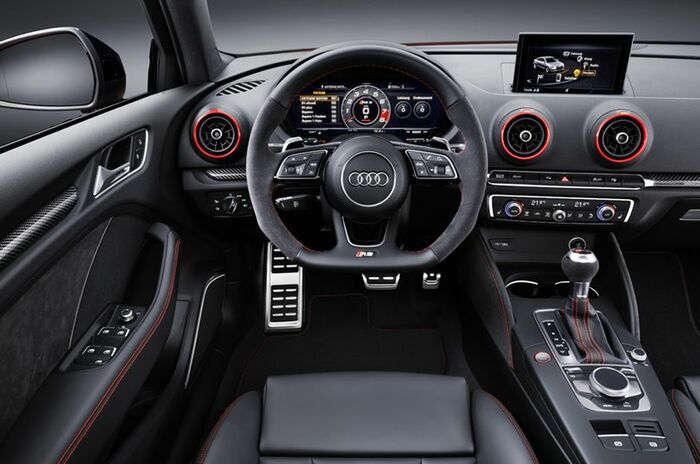 アウディ RS3 セダン｜Audi RS3 Sedan