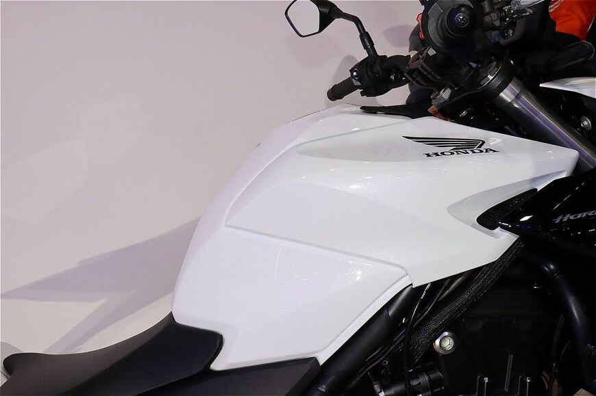 東京モーターサイクルショーで展示されていたホンダの新型「CB1000ホーネット」（筆者撮影）