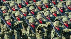 隊員募集強化でも｢自衛隊24万人体制｣はもう維持できない､隊員不足の真の原因は少子化､陸自は10万人削減すべき理由