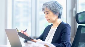 ｢ある社員の言動を止められない｣　新人が次々辞める職場…女性の66％が認識"お局さま"に管理職が注意できないワケ