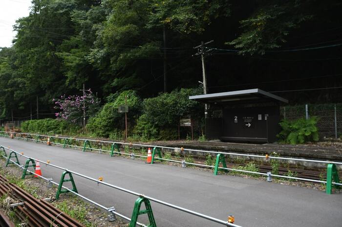 線路の一部が工事用道路になっている
