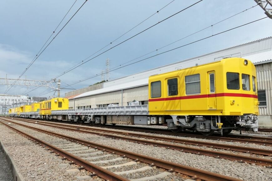 京急「デト」の3重連