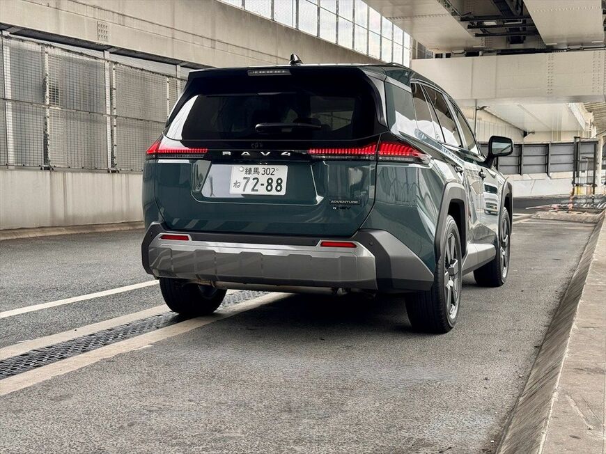 トヨタ RAV4 Adventure（写真：小川フミオ）