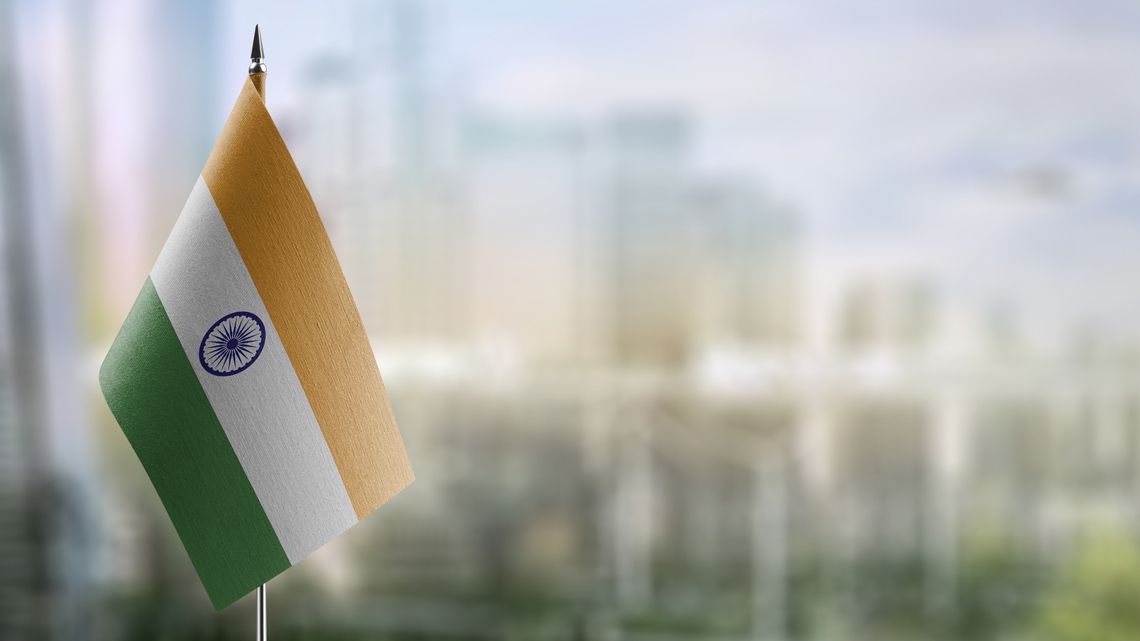 インドの国旗と都市のイメージ