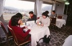100系「グランドひかり」の食堂車
