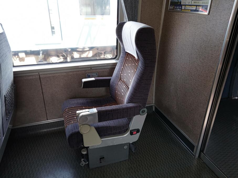 【確認用】exeα（６号車）の台車写真 どこが変わった？ 小田急ロマンスカーのリニューアル車「EXEα」 7枚目