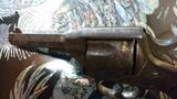拳銃の刻印。フレームの上の部分に彫られている（写真：Nさん撮影）