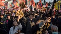 弾劾で朴槿恵大統領が職務停止､揺れる韓国