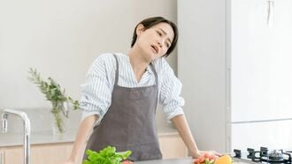 ｢30秒つまむだけ｣で首のコリが取れるセルフケア