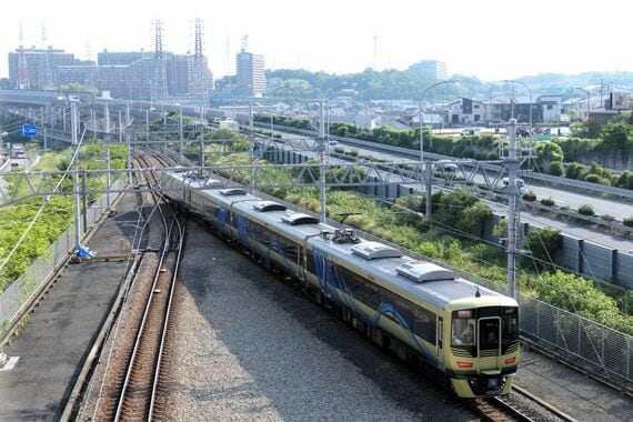 和泉中央駅 泉北ライナー