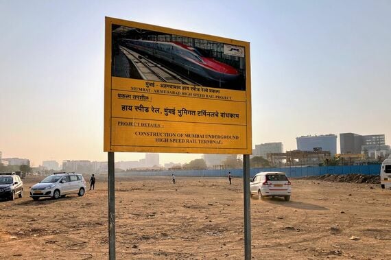 インド高速鉄道予定地看板