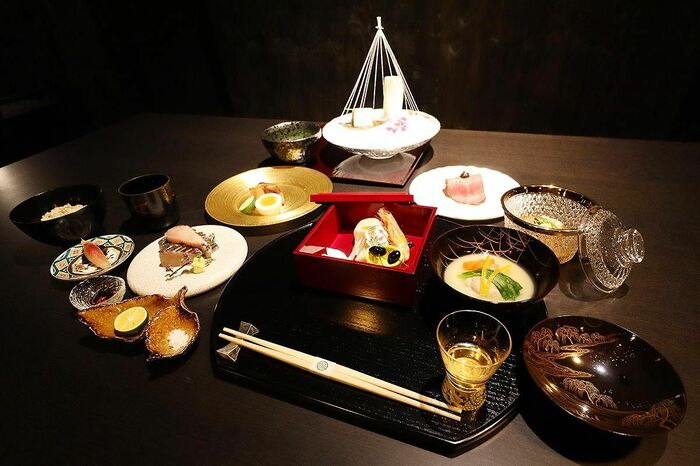 石川県金沢市「兼六園茶屋 見城亭」で味わえる、地元の海