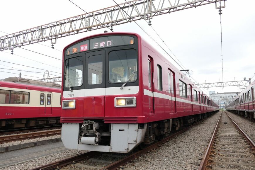 京浜急行電鉄で最古参の車両となった1500形（記者撮影）