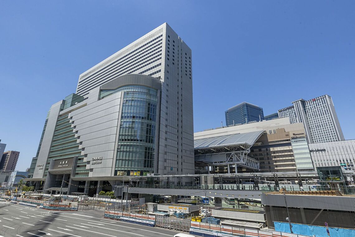 大阪駅南側の駅ビルも大丸の増床により変貌（撮影：久保田 敦）