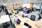 全社、フリーアドレスで約1500人の社員が働く