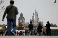 上海ディズニー開園迫る､ウリは中国風演出 ディズニー史上最大のメインキャッスル