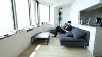 Jリーガー時代の挫折が導いた"雲の上"の部屋　