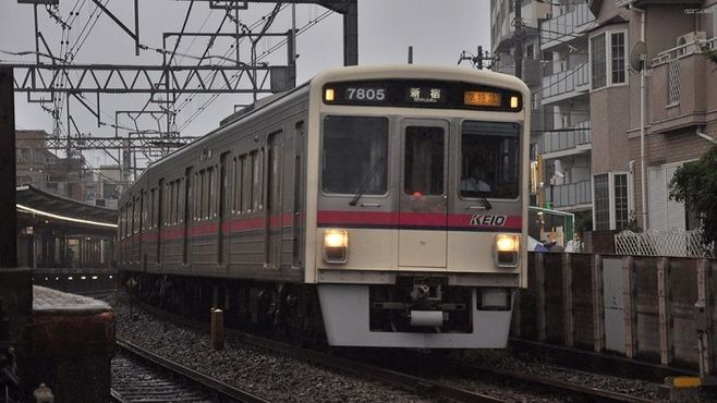 ｢朝活｣に対応？鉄道各社も｢朝型｣電車を増発