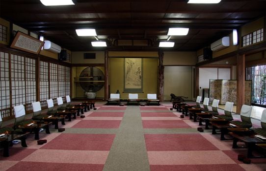広さ45畳の「松の間」