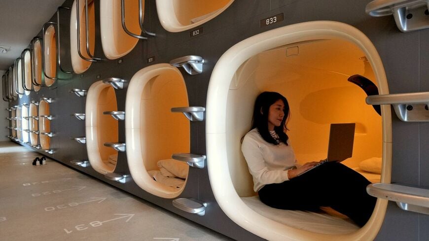 仕事をする筆者