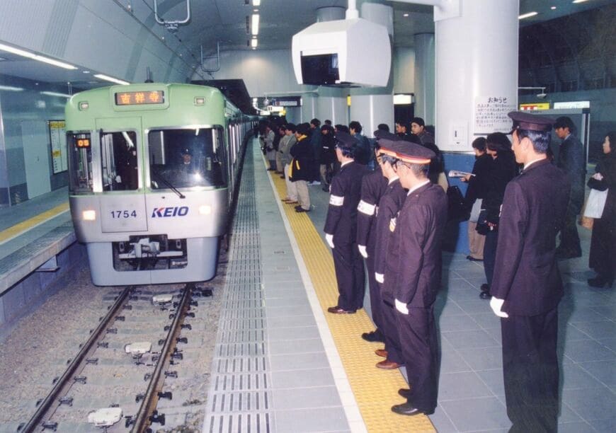 渋谷駅改良工事の完成当日＝1997年（写真：京王電鉄）