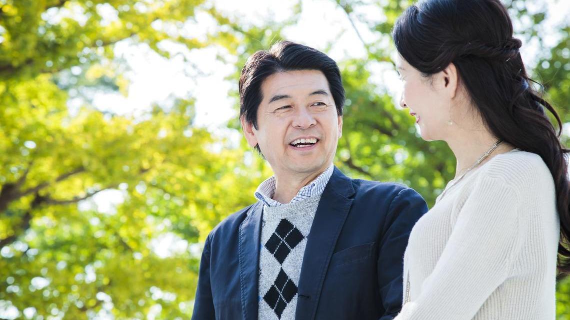 同世代 との再婚を望み始めた50代男性の心理 激変 ニッポンの結婚 東洋経済オンライン 経済ニュースの新基準