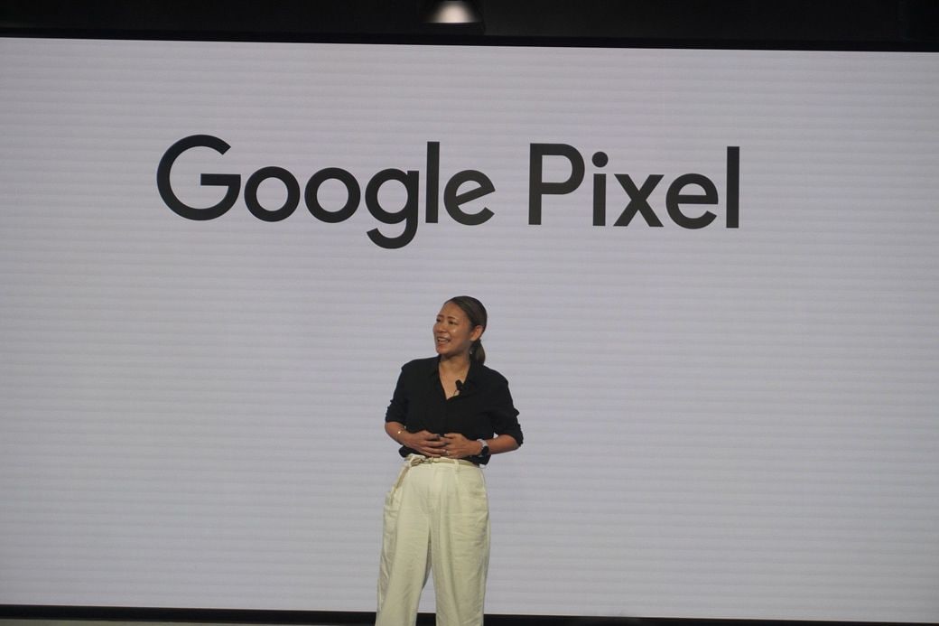 発表会でPixel 10aを紹介するGoogleの阿部和子氏（写真：筆者撮影）