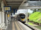 パダン・ブサール駅に入線する「ETS」92形