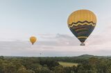 世界遺産を熱気球から眺めるのもなかなかできない経験（写真：クイーンズランド州政府観光局）