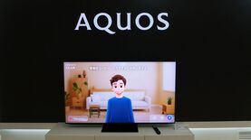 テレビAIの岐路､シャープは｢話し相手｣､TCLは｢Gemini｣でテレビの未来を変えようとしている