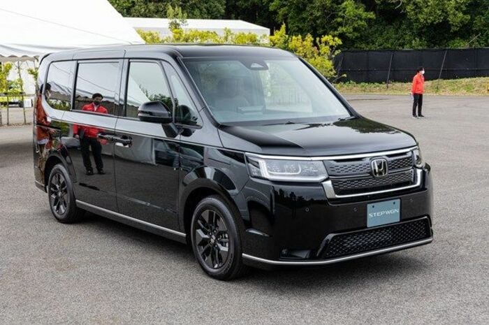 ベースになるのは新型ステップワゴン スパーダ(東洋経済オンライン編集部撮影)