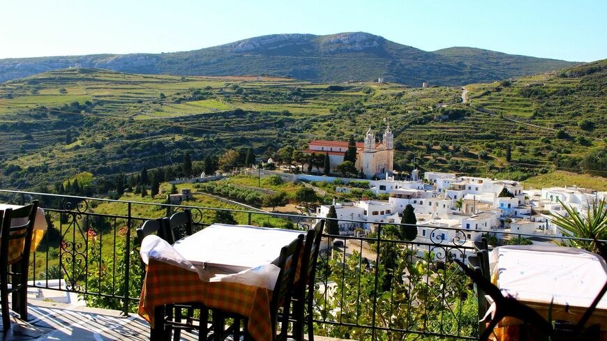 余命6カ月と宣告され、故郷であるギリシャのイカリア島に移り住んだ男性に起こった出来事（写真：hirokiss0725／PIXTA）