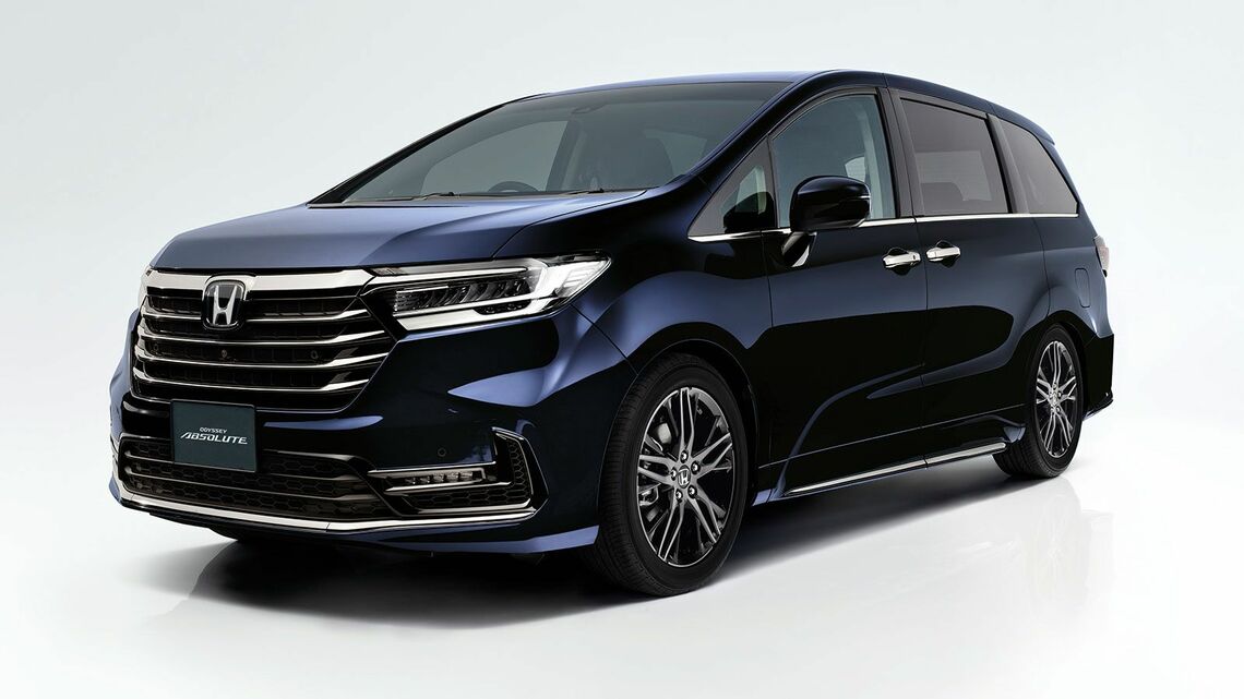 価格帯は、ハイブリッド車で219万8000円〜458万円、ガソリン車で349万5000円〜392万9400円（写真：ホンダ）