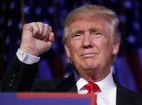 米大統領選､トランプ候補が勝利宣言 民主党のクリントン候補が祝福
