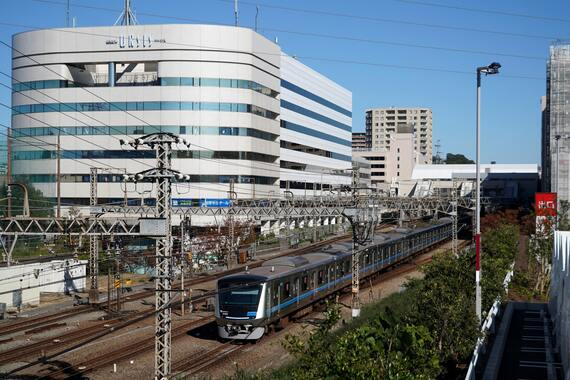 新百合ヶ丘駅 小田原線の電車