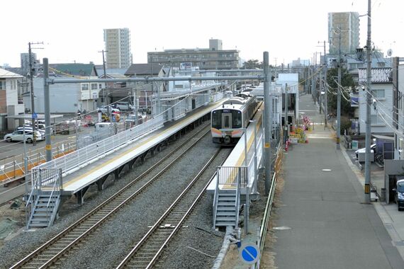 上所駅 ホーム