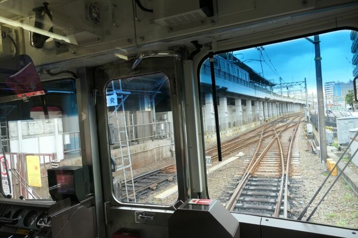 回送列車の前面展望