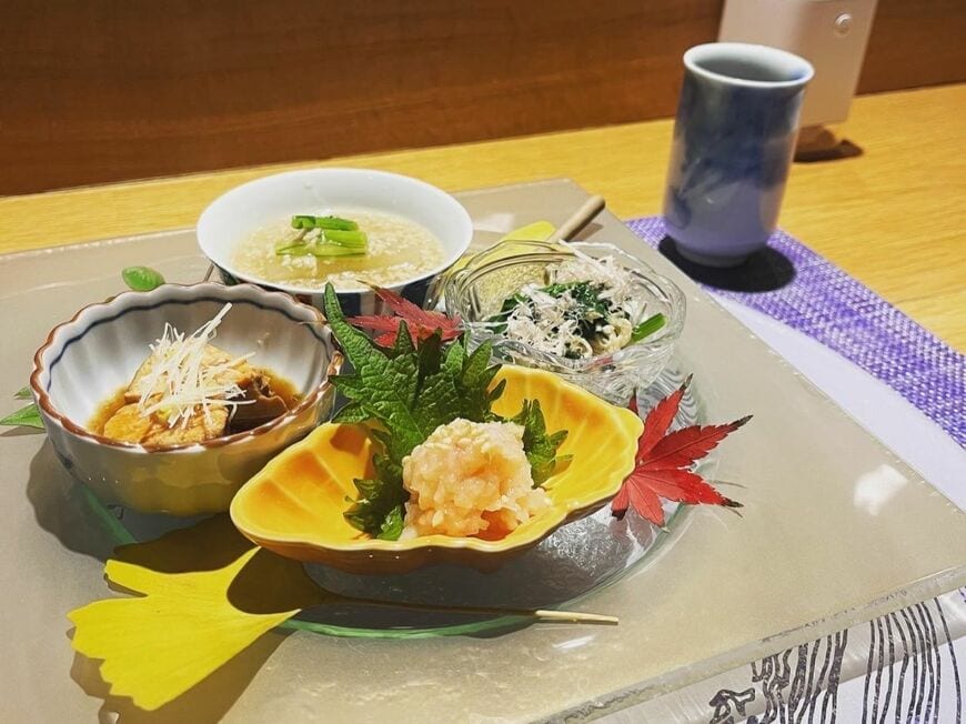>カナダでも和食は人気。「いらっしゃいませ！」のかけ声ができる日本人ワーカーは重宝される。高級店のサーバー（給仕職）が狙い目（写真：○○○提供）